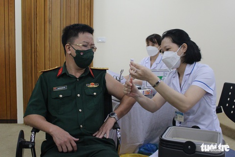 Thứ trưởng Bộ Y tế: Ca mắc và tử vong tăng trong 4 tuần qua nhưng người dân rất chủ quan - Ảnh 3. Thứ trưởng Bộ Y tế: Ca mắc và tử vong tăng trong 4 tuần qua nhưng người dân rất chủ quan - Ảnh 3.