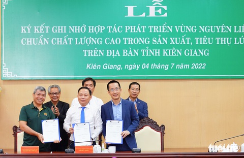 Lộc Trời ký hợp tác với MB Bank hơn 12.000 tỉ đồng để sản xuất lúa gạo tại Kiên Giang - Ảnh 2. Lộc Trời ký hợp tác với MB Bank hơn 12.000 tỉ đồng để sản xuất lúa gạo tại Kiên Giang - Ảnh 2.