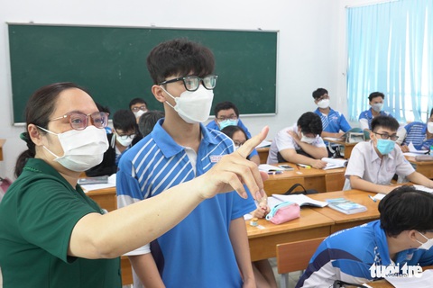 TP.HCM công bố 158 điểm thi tốt nghiệp THPT 2022 - Ảnh 1. TP.HCM công bố 158 điểm thi tốt nghiệp THPT 2022 - Ảnh 1.