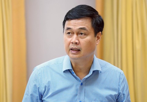 Xem xét khen thưởng thế nào để hạn chế chuyện buồn như hủy tặng huân chương cho Việt Á? - Ảnh 1. Xem xét khen thưởng thế nào để hạn chế chuyện buồn như hủy tặng huân chương cho Việt Á? - Ảnh 1.