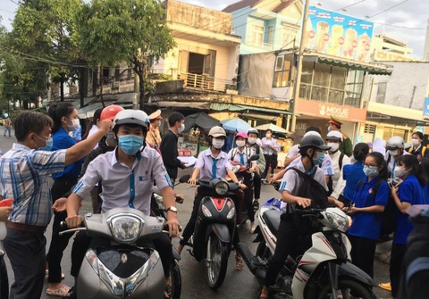 Nhiều phương án vận chuyển đề thi tốt nghiệp THPT năm 2022 ra Phú Quốc - Ảnh 1. Nhiều phương án vận chuyển đề thi tốt nghiệp THPT năm 2022 ra Phú Quốc - Ảnh 1.