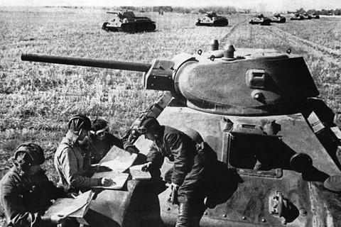 Xe tăng - lịch sử đổi thay - Kỳ 2: Trận đại chiến máu lửa xe tăng ở chiến địa Kursk - Ảnh 5. Xe tăng - lịch sử đổi thay - Kỳ 2: Trận đại chiến máu lửa xe tăng ở chiến địa Kursk - Ảnh 5.