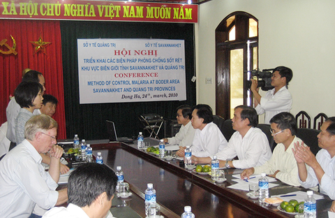 Bác sĩ của ĐH Duy Tân: Tiên phong chống sốt rét, tâm huyết vì sinh viên - Ảnh 2. Bác sĩ của ĐH Duy Tân: Tiên phong chống sốt rét, tâm huyết vì sinh viên - Ảnh 2.