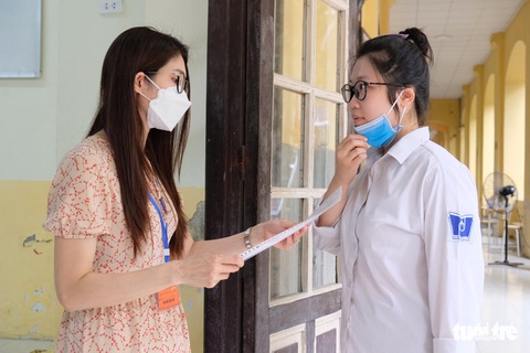 Hơn 1 triệu thí sinh cả nước làm thủ tục dự thi tốt nghiệp THPT - Ảnh 18. Hơn 1 triệu thí sinh cả nước làm thủ tục dự thi tốt nghiệp THPT - Ảnh 18.