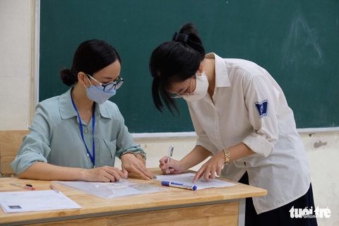 Hơn 1 triệu thí sinh cả nước làm thủ tục dự thi tốt nghiệp THPT - Ảnh 19. Hơn 1 triệu thí sinh cả nước làm thủ tục dự thi tốt nghiệp THPT - Ảnh 19.