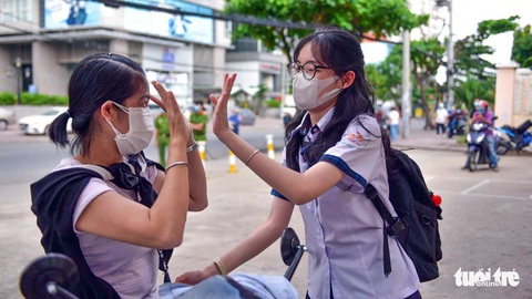 Thi tốt nghiệp THPT 2022: Tôi nhắc con ráng hết sức và không được đổ lỗi... - Ảnh 1. Thi tốt nghiệp THPT 2022: Tôi nhắc con ráng hết sức và không được đổ lỗi... - Ảnh 1.