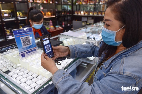 Chuyển đổi số của Việt Nam gặp trở ngại vì thủ tục hành chính không theo kịp - Ảnh 1. Chuyển đổi số của Việt Nam gặp trở ngại vì thủ tục hành chính không theo kịp - Ảnh 1.