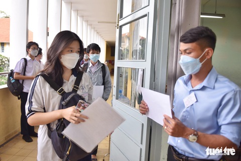 Hơn 1 triệu thí sinh cả nước làm thủ tục dự thi tốt nghiệp THPT - Ảnh 3. Hơn 1 triệu thí sinh cả nước làm thủ tục dự thi tốt nghiệp THPT - Ảnh 3.