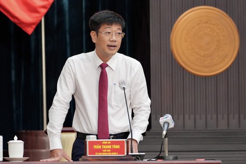 Phát triển nhà ở quận 8, vướng việc di dời nhà ven kênh rạch - Ảnh 1. Phát triển nhà ở quận 8, vướng việc di dời nhà ven kênh rạch - Ảnh 1.