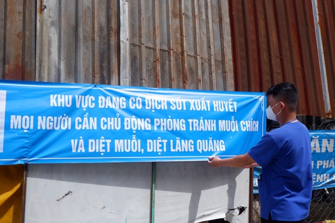 Xử phạt nhiều trường hợp tại TP.HCM để lăng quăng ngoe nguẩy - Ảnh 2. Xử phạt nhiều trường hợp tại TP.HCM để lăng quăng ngoe nguẩy - Ảnh 2.