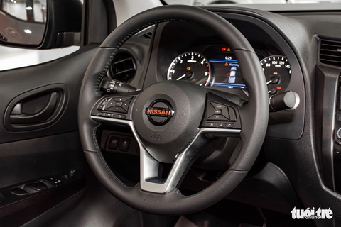 Nissan Navara 2022 đầu tiên về đại lý: Động cơ mới, ngoại hình không đổi - Ảnh 11. Nissan Navara 2022 đầu tiên về đại lý: Động cơ mới, ngoại hình không đổi - Ảnh 11.