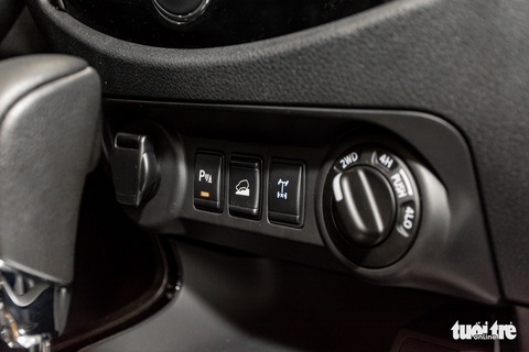 Nissan Navara 2022 đầu tiên về đại lý: Động cơ mới, ngoại hình không đổi - Ảnh 15. Nissan Navara 2022 đầu tiên về đại lý: Động cơ mới, ngoại hình không đổi - Ảnh 15.