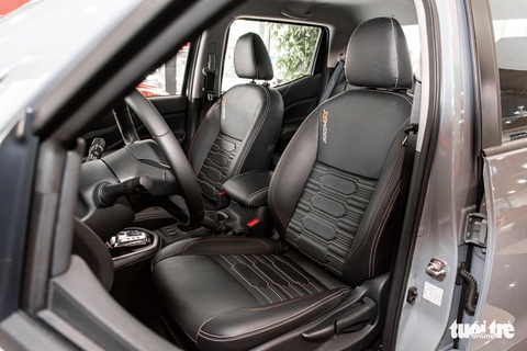 Nissan Navara 2022 đầu tiên về đại lý: Động cơ mới, ngoại hình không đổi - Ảnh 16. Nissan Navara 2022 đầu tiên về đại lý: Động cơ mới, ngoại hình không đổi - Ảnh 16.