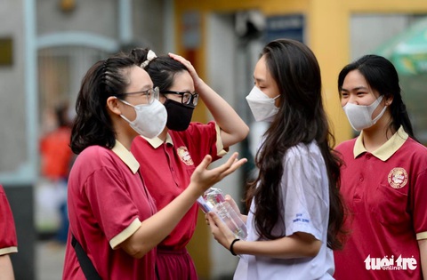 Thi tốt nghiệp THPT 2022: Đề văn ra Chiếc thuyền ngoài xa - Ảnh 5. Thi tốt nghiệp THPT 2022: Đề văn ra Chiếc thuyền ngoài xa - Ảnh 5.