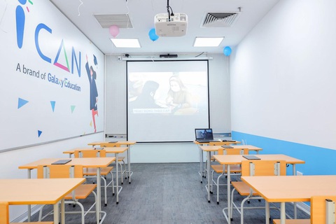 Nhiều tỉnh đang triển khai mô hình OMO để nâng chuẩn tiếng Anh cho học sinh - Ảnh 2. Nhiều tỉnh đang triển khai mô hình OMO để nâng chuẩn tiếng Anh cho học sinh - Ảnh 2.