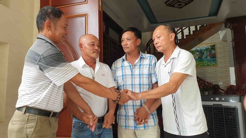 Phép màu cứu người phụ nữ trôi dạt 7 giờ trên biển - Ảnh 3. Phép màu cứu người phụ nữ trôi dạt 7 giờ trên biển - Ảnh 3.