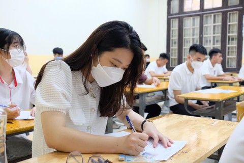 Giáo viên nhận định đề thi văn: Đề hay, phân hóa tốt thí sinh - Ảnh 1. Giáo viên nhận định đề thi văn: Đề hay, phân hóa tốt thí sinh - Ảnh 1.