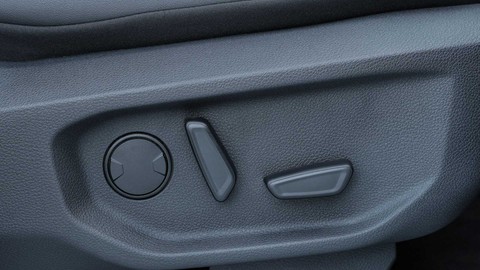 Volkswagen Amarok ra mắt: Bản sao của Ford Ranger - Ảnh 22.