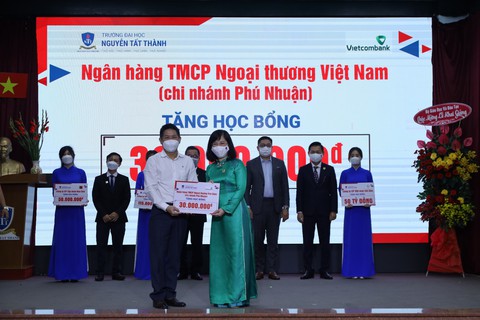 Trường ĐH Nguyễn Tất Thành chắp cánh ước mơ cho sinh viên - Ảnh 2. Trường ĐH Nguyễn Tất Thành chắp cánh ước mơ cho sinh viên - Ảnh 2.