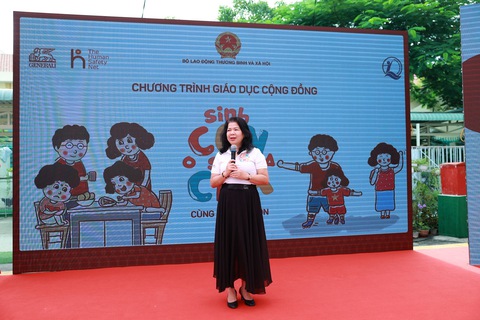 Phụ huynh, giáo viên TP.HCM tham gia chương trình ‘Sinh Con, Sinh Cha’ - Ảnh 3. Phụ huynh, giáo viên TP.HCM tham gia chương trình ‘Sinh Con, Sinh Cha’ - Ảnh 3.