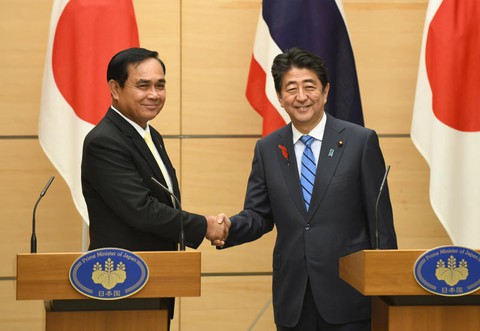 Cựu thủ tướng Abe bị ám sát, cả thế giới bị sốc - Ảnh 2. Cựu thủ tướng Abe bị ám sát, cả thế giới bị sốc - Ảnh 2.
