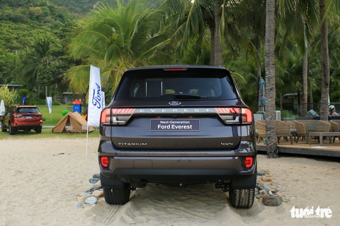 Ford Everest Titanium+: SUV đầy ắp công nghệ, giá 1,452 tỉ đồng - Ảnh 9. Ford Everest Titanium+: SUV đầy ắp công nghệ, giá 1,452 tỉ đồng - Ảnh 9.