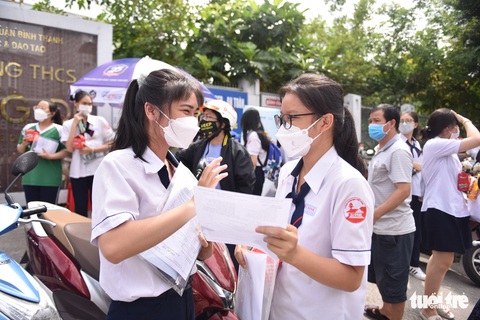 Bao giờ cho đến... mùa thi bớt căng thẳng? - Ảnh 1. Bao giờ cho đến... mùa thi bớt căng thẳng? - Ảnh 1.
