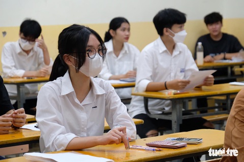 Sáng nay 8-7, thí sinh thi bài thi khoa học tự nhiên, khoa học xã hội - Ảnh 6. Sáng nay 8-7, thí sinh thi bài thi khoa học tự nhiên, khoa học xã hội - Ảnh 6.