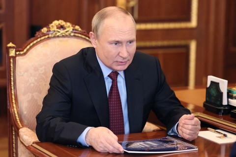 Ông Putin: Nếu phương Tây muốn đánh bại Nga trên chiến trường, hãy để họ thử - Ảnh 1. Ông Putin: Nếu phương Tây muốn đánh bại Nga trên chiến trường, hãy để họ thử - Ảnh 1.