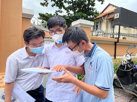 Thí sinh nói bài thi khoa học xã hội dễ, bài khoa học tự nhiên có tính phân loại - Ảnh 4. Thí sinh nói bài thi khoa học xã hội dễ, bài khoa học tự nhiên có tính phân loại - Ảnh 4.