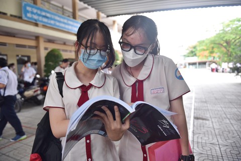 Chiều nay 8-7, thí sinh thi tốt nghiệp THPT môn cuối - Ảnh 2. Chiều nay 8-7, thí sinh thi tốt nghiệp THPT môn cuối - Ảnh 2.