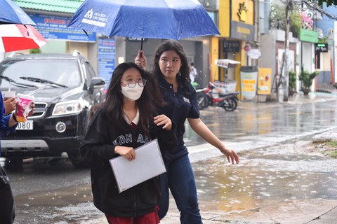 Chiều nay 8-7, thí sinh thi tốt nghiệp THPT môn cuối - Ảnh 4. Chiều nay 8-7, thí sinh thi tốt nghiệp THPT môn cuối - Ảnh 4.