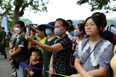 Ấn tượng Nhạc hội Cảnh sát các nước ASEAN+ 2022 tại phố đi bộ hồ Gươm - Ảnh 4. Ấn tượng Nhạc hội Cảnh sát các nước ASEAN+ 2022 tại phố đi bộ hồ Gươm - Ảnh 4.
