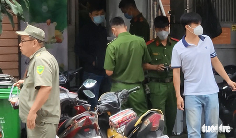 2 người chết trong một căn nhà ở quận Tân Bình, TP.HCM - Ảnh 1. 2 người chết trong một căn nhà ở quận Tân Bình, TP.HCM - Ảnh 1.