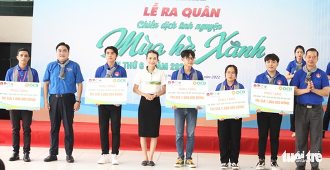 Mùa hè xanh - Học kỳ tập sự của cán bộ, công chức tương lai - Ảnh 4. Mùa hè xanh - Học kỳ tập sự của cán bộ, công chức tương lai - Ảnh 4.