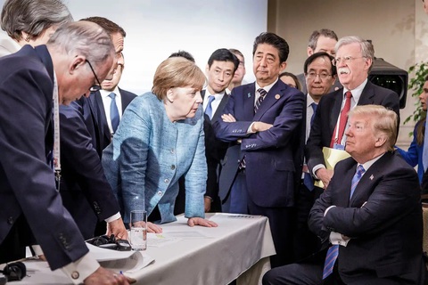 Cuộc đời cựu thủ tướng Nhật Bản Abe Shinzo qua ảnh - Ảnh 10. Cuộc đời cựu thủ tướng Nhật Bản Abe Shinzo qua ảnh - Ảnh 10.