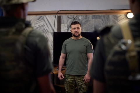 Nhiều đại sứ Ukraine bị Tổng thống Zelensky đột ngột sa thải - Ảnh 1. Nhiều đại sứ Ukraine bị Tổng thống Zelensky đột ngột sa thải - Ảnh 1.
