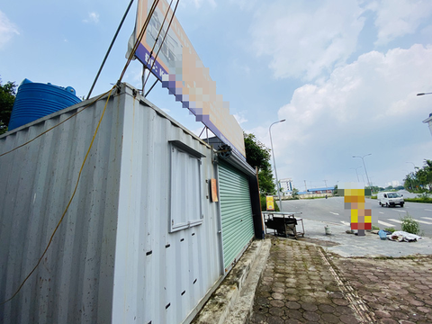 Văn phòng nhà đất chuyển qua bán bia hơi, trà đá - Ảnh 2. Văn phòng nhà đất chuyển qua bán bia hơi, trà đá - Ảnh 2.