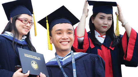Lễ phục tốt nghiệp ở trường đại học nên thế nào? - Ảnh 1. Lễ phục tốt nghiệp ở trường đại học nên thế nào? - Ảnh 1.
