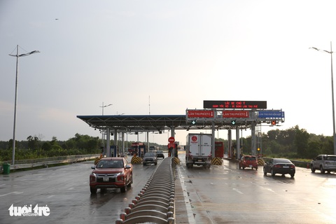 Cao tốc Trung Lương - Mỹ Thuận chưa thu phí từ 1-8 như dự tính - Ảnh 1. Cao tốc Trung Lương - Mỹ Thuận chưa thu phí từ 1-8 như dự tính - Ảnh 1.