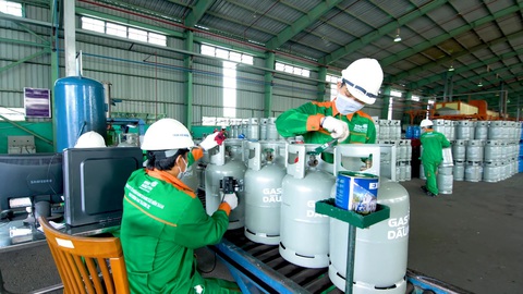 Giá gas tiếp tục hạ nhiệt trong tháng 08/2022 - Ảnh 2. Giá gas tiếp tục hạ nhiệt trong tháng 08/2022 - Ảnh 2.