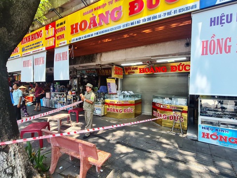 Vác súng AK cướp tiệm vàng ở Huế: Nhiều câu hỏi cần giải đáp - Ảnh 1. Vác súng AK cướp tiệm vàng ở Huế: Nhiều câu hỏi cần giải đáp - Ảnh 1.