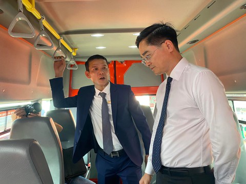 TP.HCM khánh thành tuyến xe buýt liên 3 tỉnh TP.HCM - Long An - Tiền Giang - Ảnh 2. TP.HCM khánh thành tuyến xe buýt liên 3 tỉnh TP.HCM - Long An - Tiền Giang - Ảnh 2.