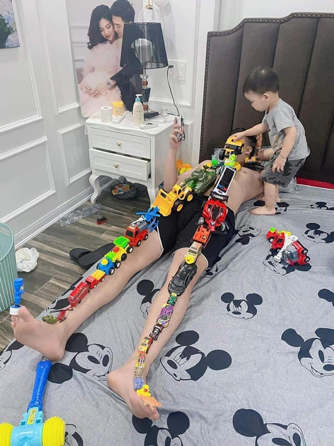 Loạt trò lố của những ông bố quậy trời thần đất lở (P3) - Ảnh 3. Loạt trò lố của những ông bố quậy trời thần đất lở (P3) - Ảnh 3.