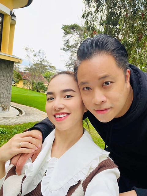 Ảnh vui sao Việt 10-8: Ca sĩ Miu Lê hóa cụ bà bán hàng rong - Ảnh 5. Ảnh vui sao Việt 10-8: Ca sĩ Miu Lê hóa cụ bà bán hàng rong - Ảnh 5.