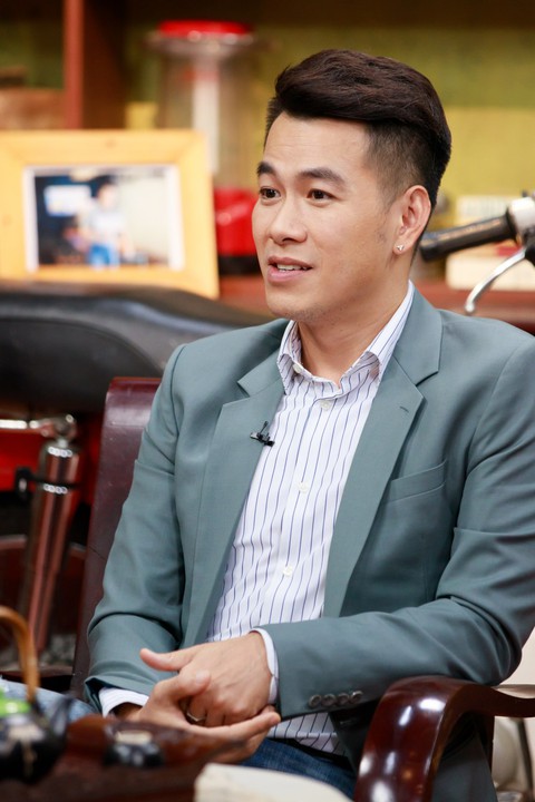 Lý do MC Quyền Linh ghen tị với Hồ Trung Dũng - Ảnh 1. Lý do MC Quyền Linh ghen tị với Hồ Trung Dũng - Ảnh 1.