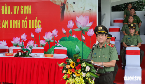 Công an TP.HCM thành lập Trung đoàn Cảnh sát cơ động dự bị chiến đấu - Ảnh 1. Công an TP.HCM thành lập Trung đoàn Cảnh sát cơ động dự bị chiến đấu - Ảnh 1.