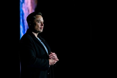 Elon Musk bán gần 7 tỉ USD cổ phiếu tại Tesla - Ảnh 1. Elon Musk bán gần 7 tỉ USD cổ phiếu tại Tesla - Ảnh 1.