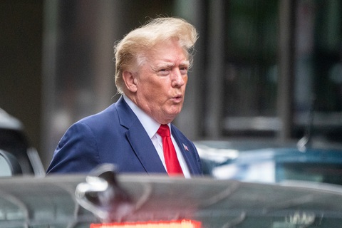 Ông Trump chưa được vào lại Mar-a-Lago từ khi FBI khám xét - Ảnh 1. Ông Trump chưa được vào lại Mar-a-Lago từ khi FBI khám xét - Ảnh 1.