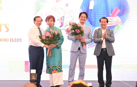 Ca sĩ Hàn Quốc sáng tác ca khúc và làm MV quảng bá du lịch Việt Nam - Ảnh 1. Ca sĩ Hàn Quốc sáng tác ca khúc và làm MV quảng bá du lịch Việt Nam - Ảnh 1.